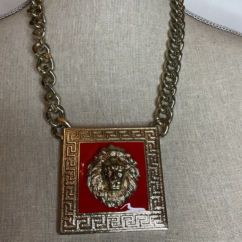 Sophia Collection Golden Lion Head Necklace Nwt